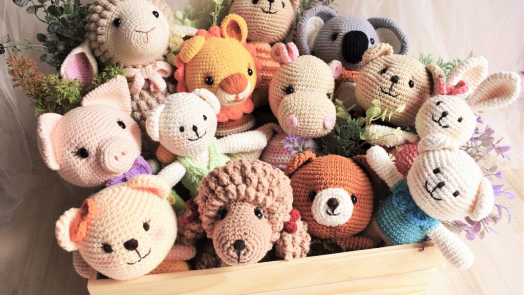 “Historia y Encanto de los Amigurumis: Desde Japón al Mundo”